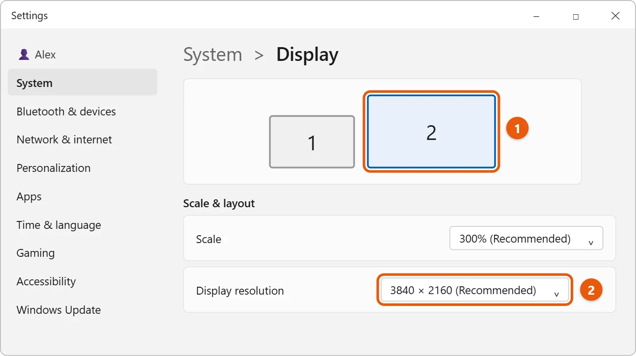 How to Fit Your PC Screen to a TV in Windows 11 1 Windows 11 Display settings with the TV selected and the recommended resolution